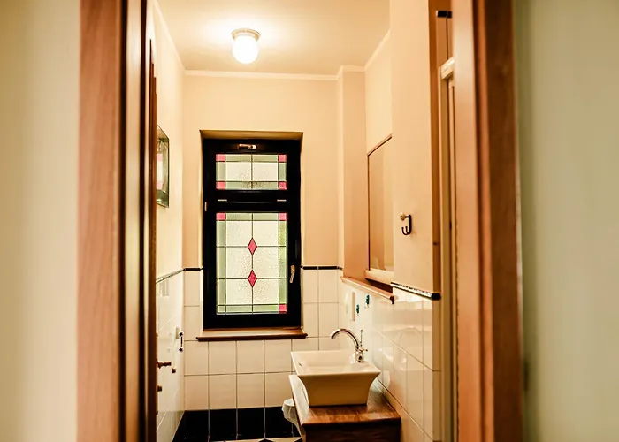 Twain By Interhome * マリアーンスケー・ラーズニェ